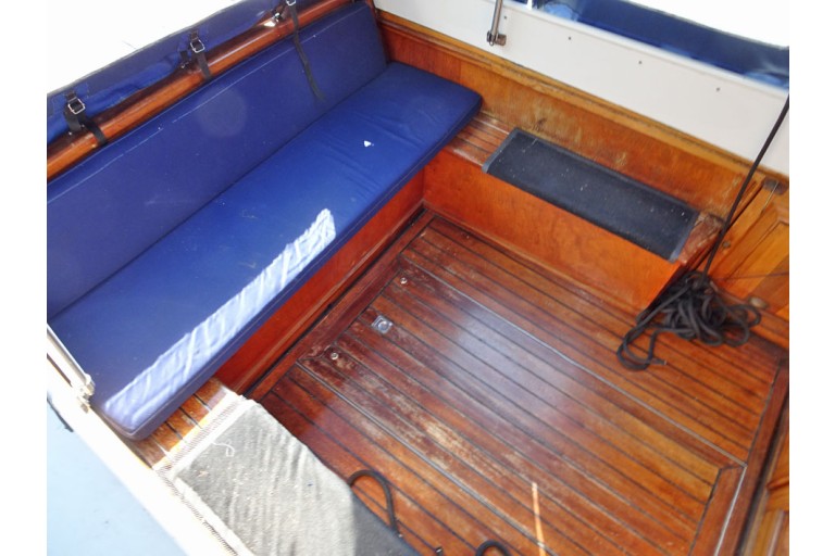 ancien Bateau de Police RP37