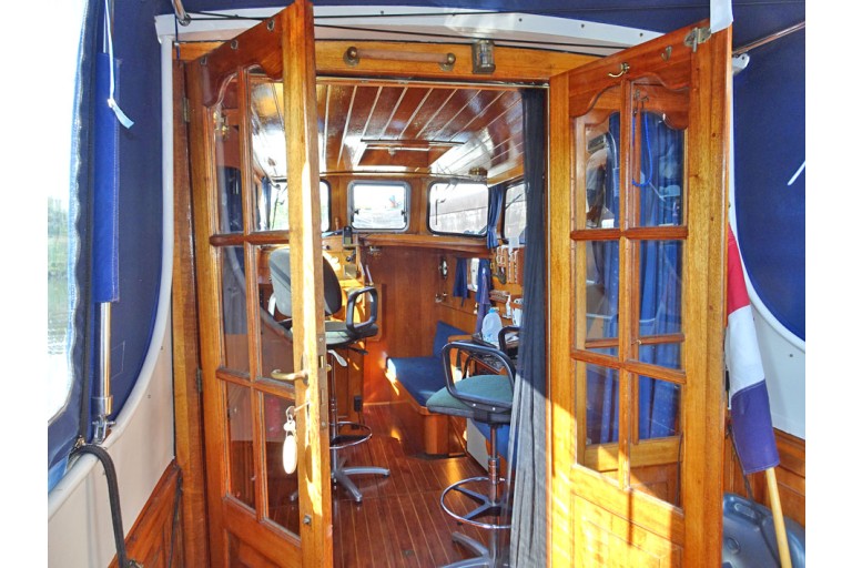 ancien Bateau de Police RP37