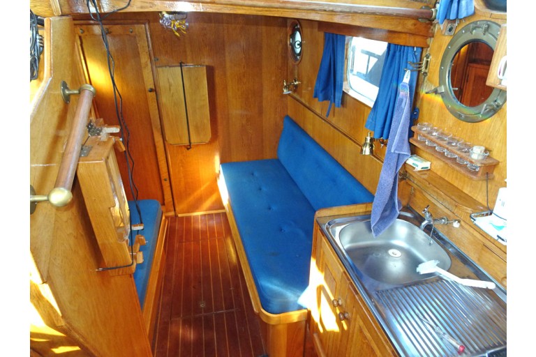 ancien Bateau de Police RP37