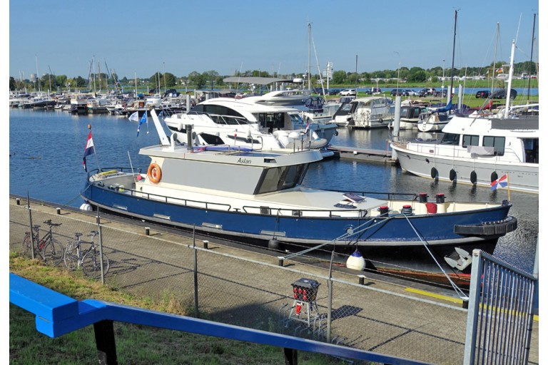 Former Patrol Vessel / Liveaboard with Union Certificate