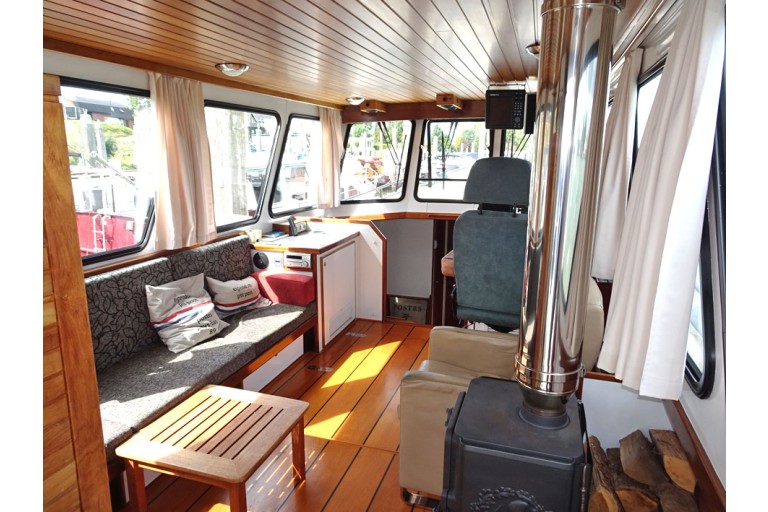 Ehemaliges Patrouillenfahrzeug / Wohnschiff mit Union-Zertifikat