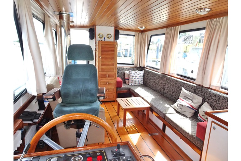 Ehemaliges Patrouillenfahrzeug / Wohnschiff mit Union-Zertifikat