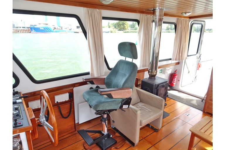Ehemaliges Patrouillenfahrzeug / Wohnschiff mit Union-Zertifikat