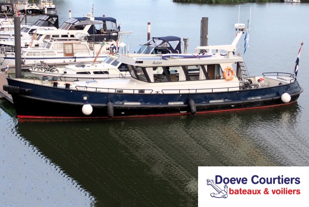 Ancien Bateau de Patrouille / Bateau Habitable avec Certificat de l’Union