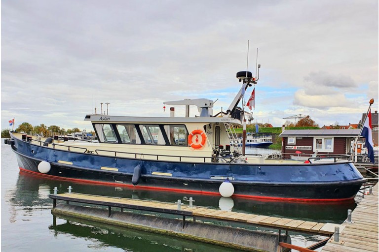 Ehemaliges Patrouillenfahrzeug / Wohnschiff mit Union-Zertifikat