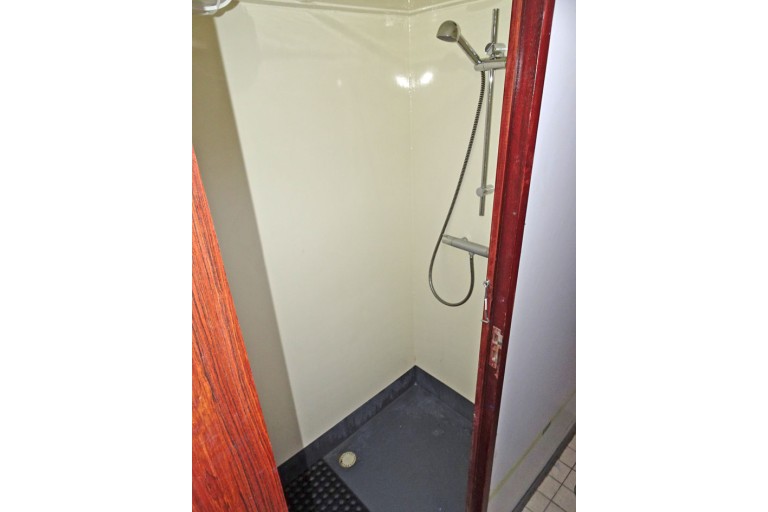 Accommodation / Hotel ship with ES-TRIN certificate