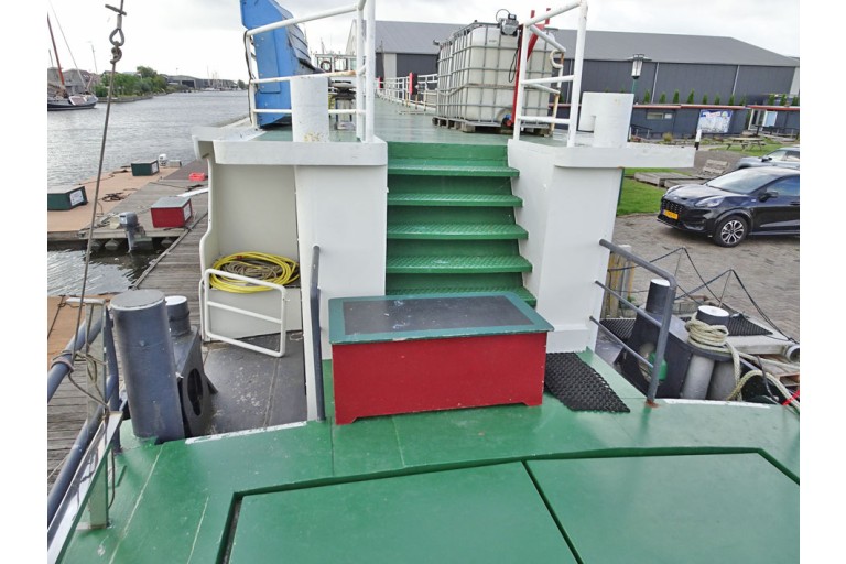 Accommodation / Hotel ship with ES-TRIN certificate