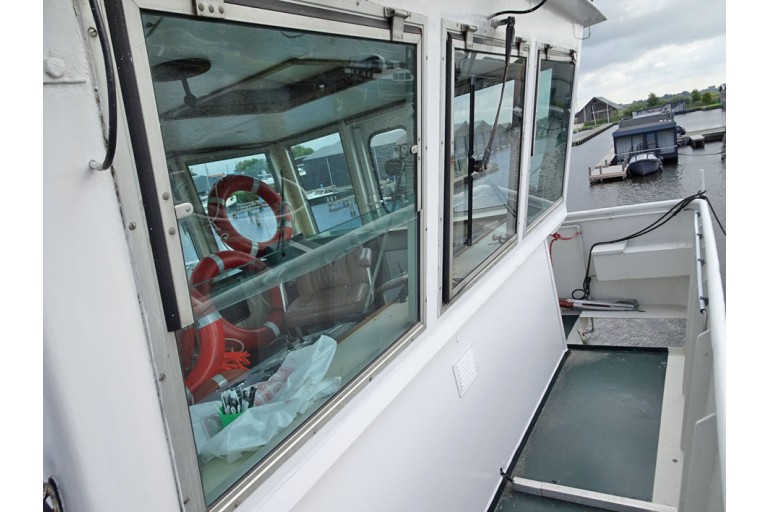 Accommodation / Hotel ship with ES-TRIN certificate
