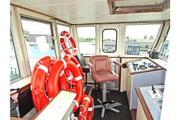 Accommodation / Hotel ship with ES-TRIN certificate