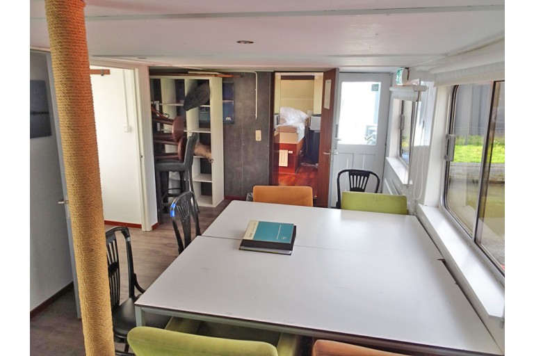 Accommodation / Hotel ship with ES-TRIN certificate