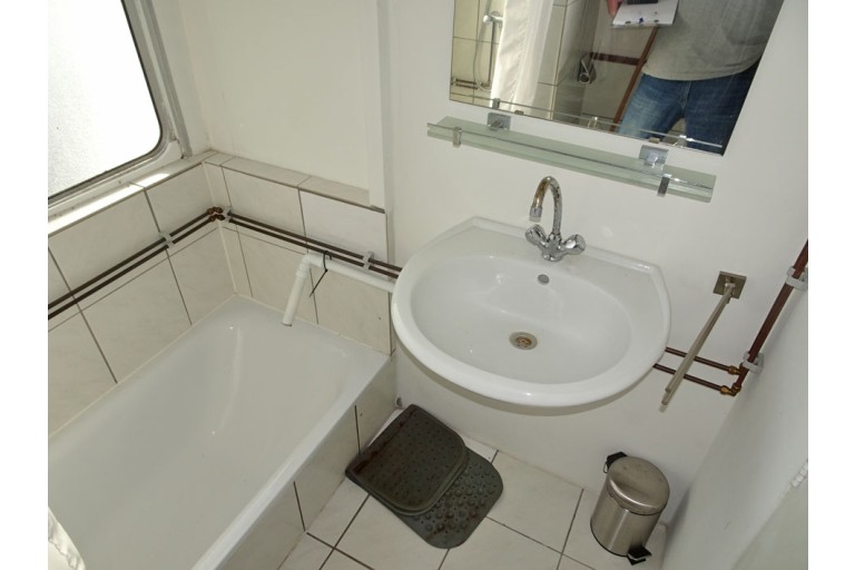 Accommodation / Hotel ship with ES-TRIN certificate