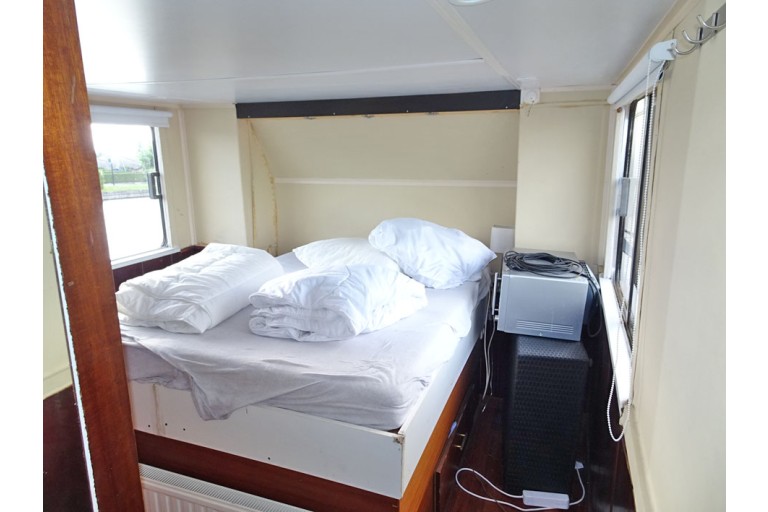 Accommodation / Hotel ship with ES-TRIN certificate