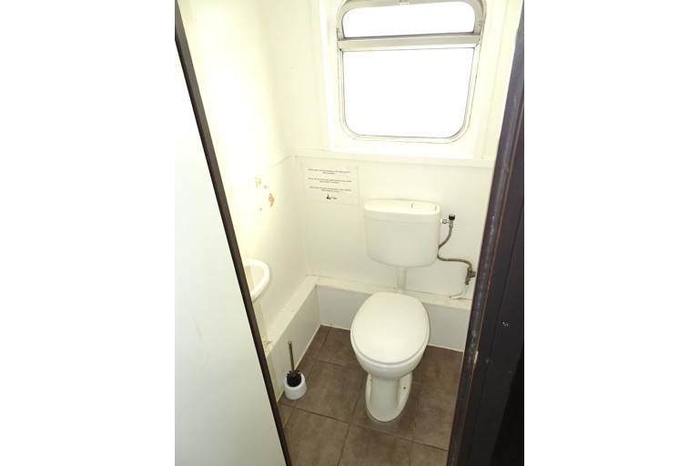 Accommodation / Hotel ship with ES-TRIN certificate