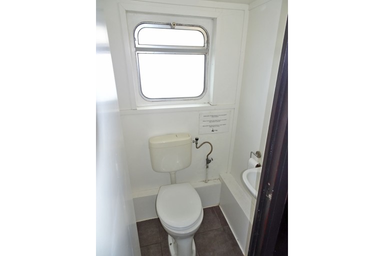 Accommodation / Hotel ship with ES-TRIN certificate