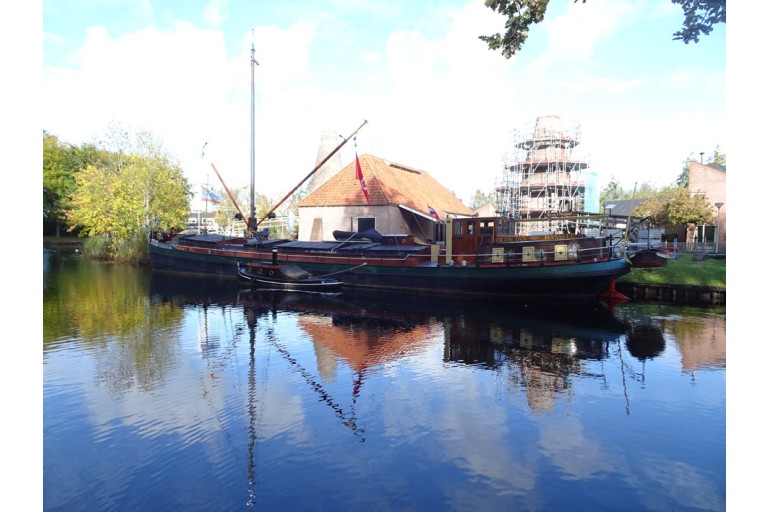 Luxe Motor 29.15 avec ES-TRIN Rhin