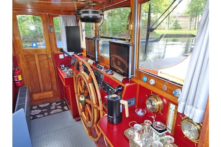 Luxe Motor 29.15 avec ES-TRIN Rhin