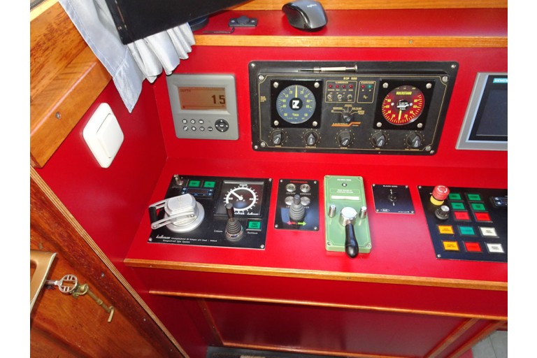 Luxe Motor 29.15 avec ES-TRIN Rhin