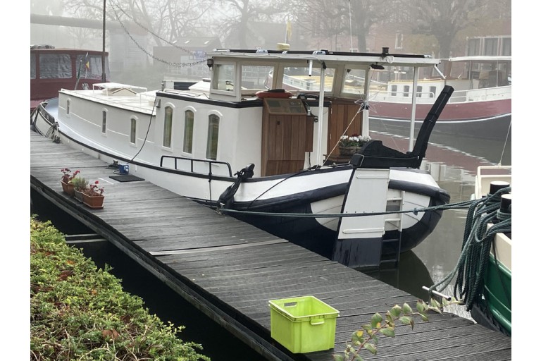 Skutsje Fahrendes Wohnschiff 17.12