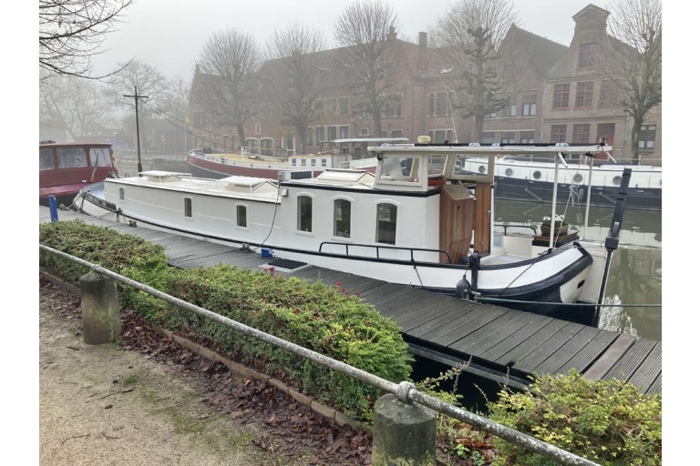 Skutsje Fahrendes Wohnschiff 17.12