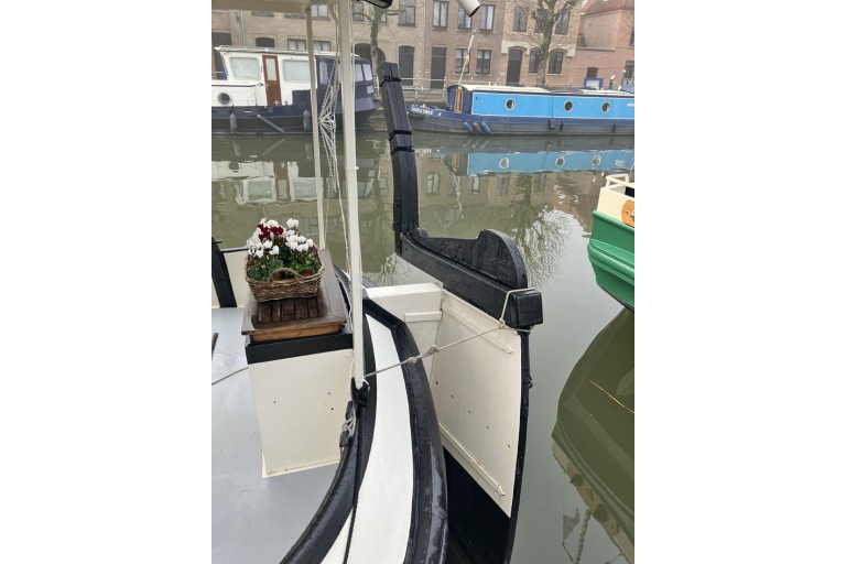 Skutsje Fahrendes Wohnschiff 17.12