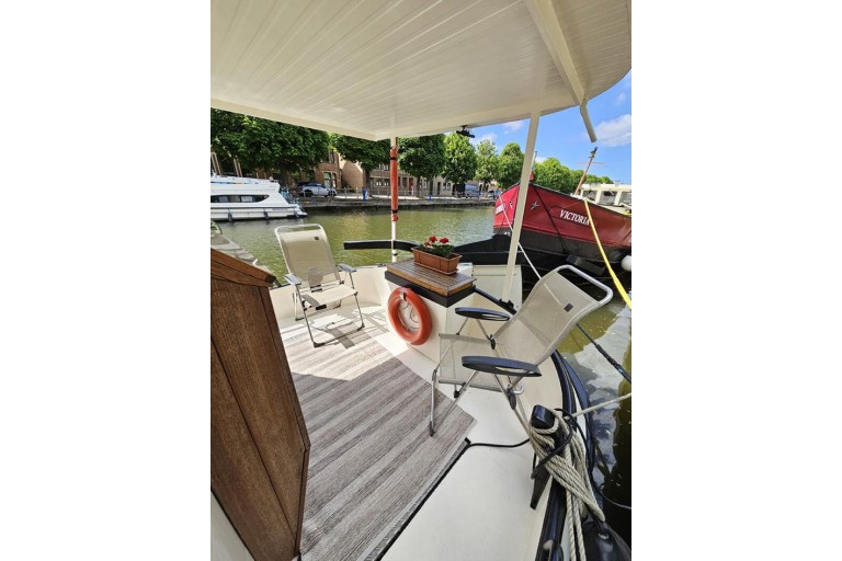 Skutsje Fahrendes Wohnschiff 17.12