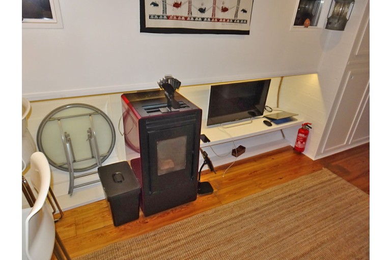 Skutsje Fahrendes Wohnschiff 17.12