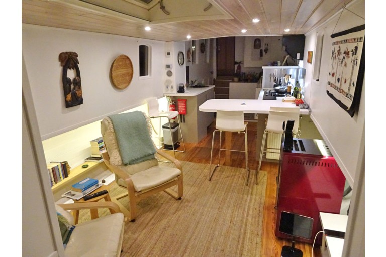 Skutsje Fahrendes Wohnschiff 17.12