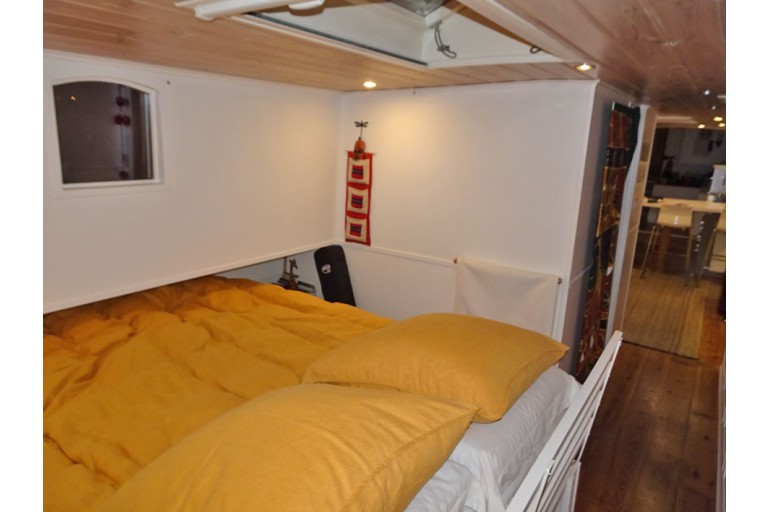 Skutsje Fahrendes Wohnschiff 17.12