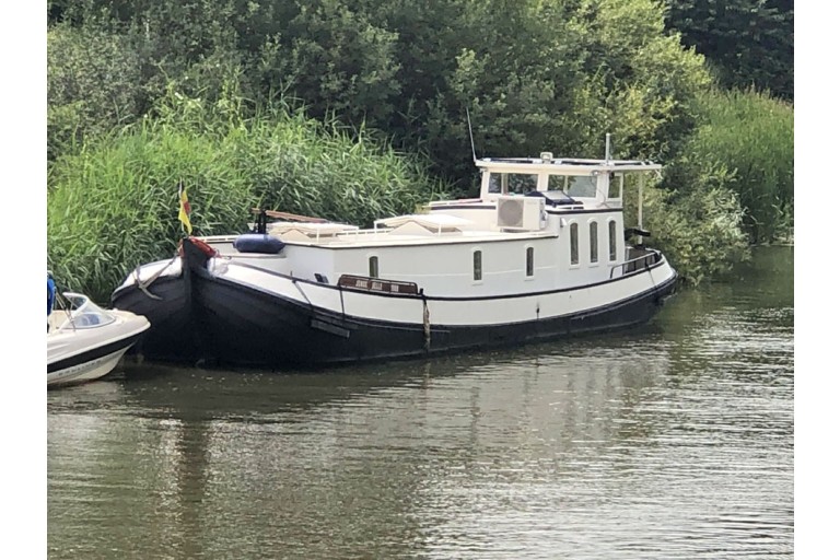 Skutsje Fahrendes Wohnschiff 17.12