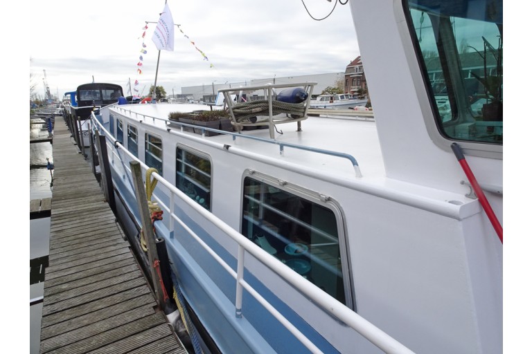 Luxe Motor 26.25 met UBC