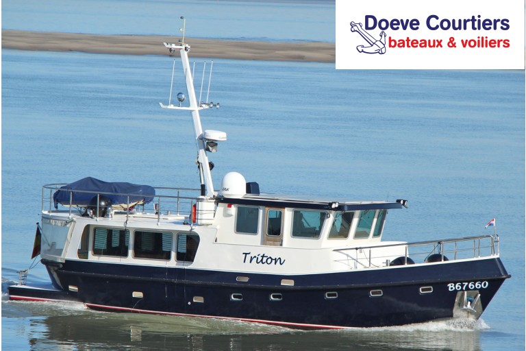 Yacht Chalutier 48, de mer