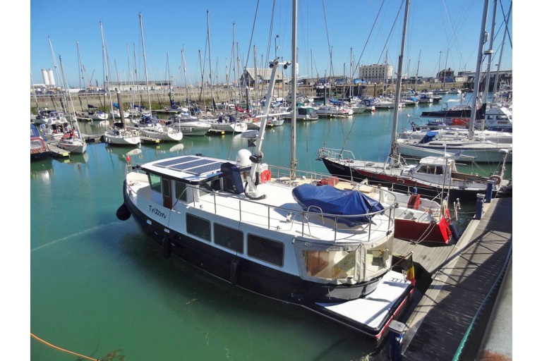 Yacht Chalutier 48, de mer