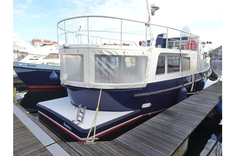 Yacht Chalutier 48, de mer