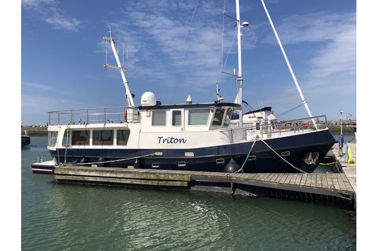 Yacht Chalutier 48, de mer