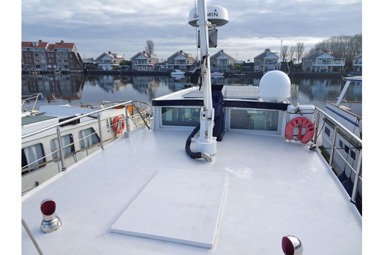 Yacht Chalutier 48, de mer