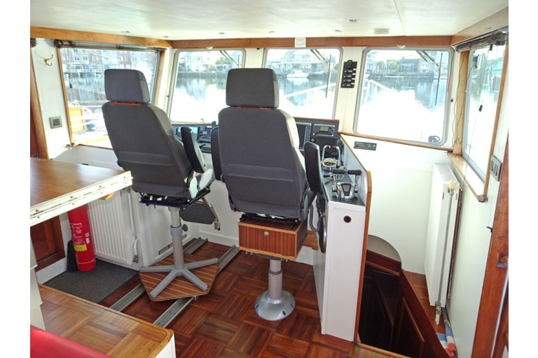 Yacht Chalutier 48, de mer