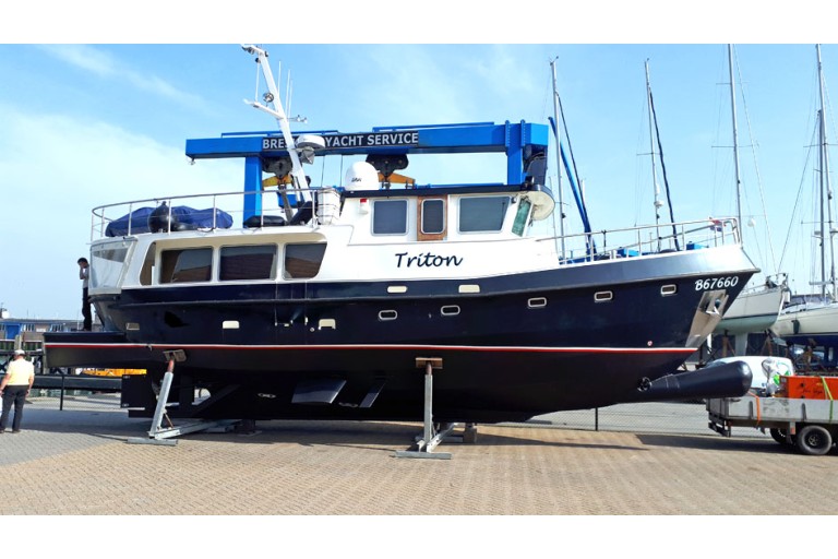 Yacht Chalutier 48, de mer