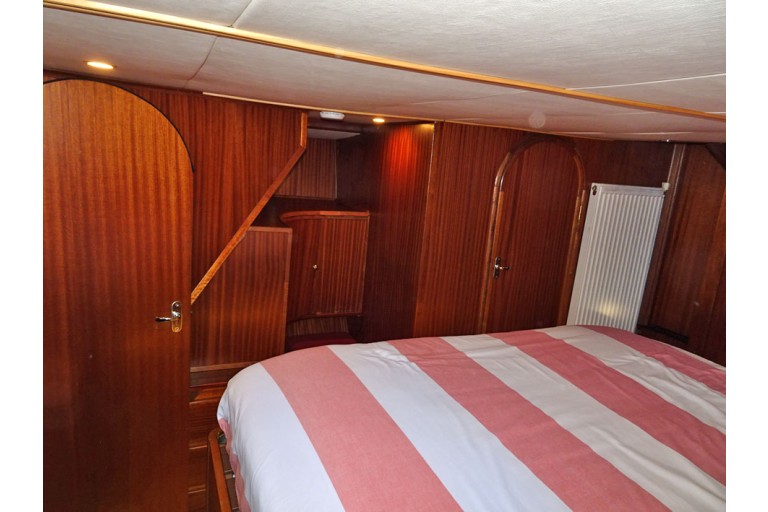 Yacht Chalutier 48, de mer