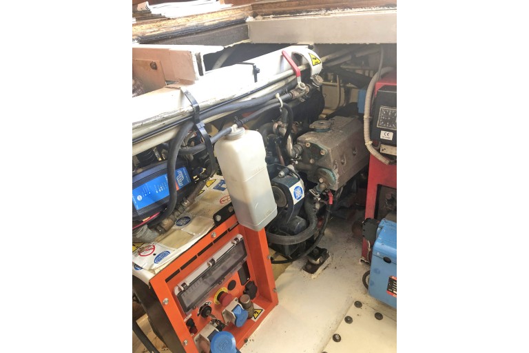 Yacht Chalutier 48, de mer