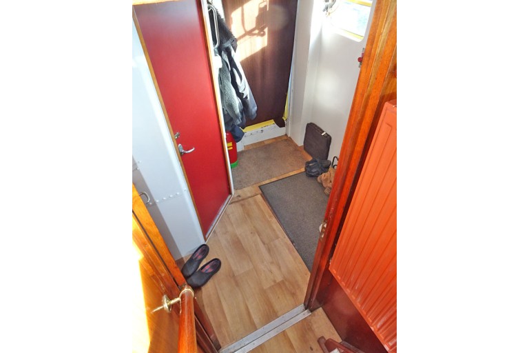 Former Waterway authorities / Sailing residential vessel 23.23, ES-TRIN Rhine certified