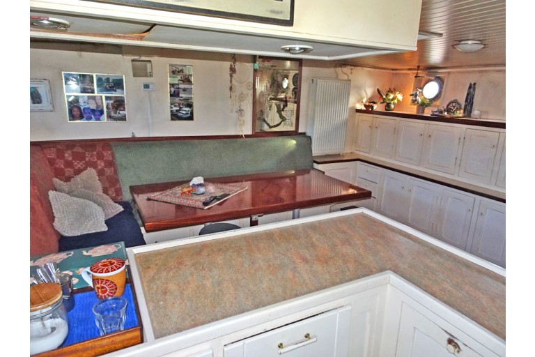 Former Waterway authorities / Sailing residential vessel 23.23, ES-TRIN Rhine certified