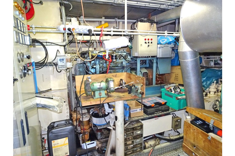 Former Waterway authorities / Sailing residential vessel 23.23, ES-TRIN Rhine certified