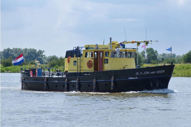 Ehemaliges Wasserstraßenbehörde / Wohnschiff 23.23, ES-TRIN- Rhein Zertifiziert