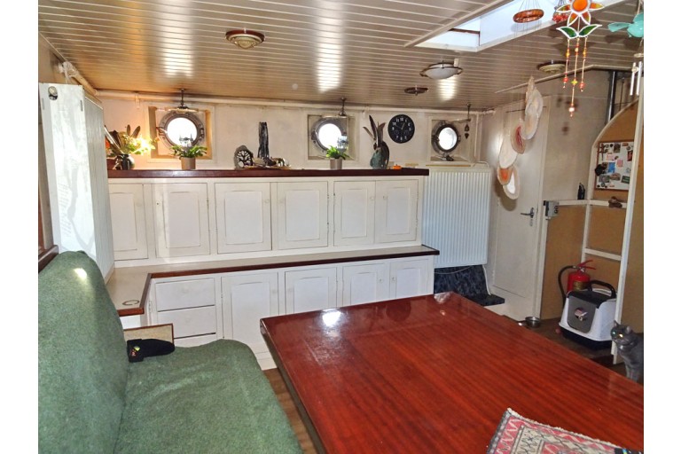 Ehemaliges Wasserstraßenbehörde / Wohnschiff 23.23, ES-TRIN- Rhein Zertifiziert