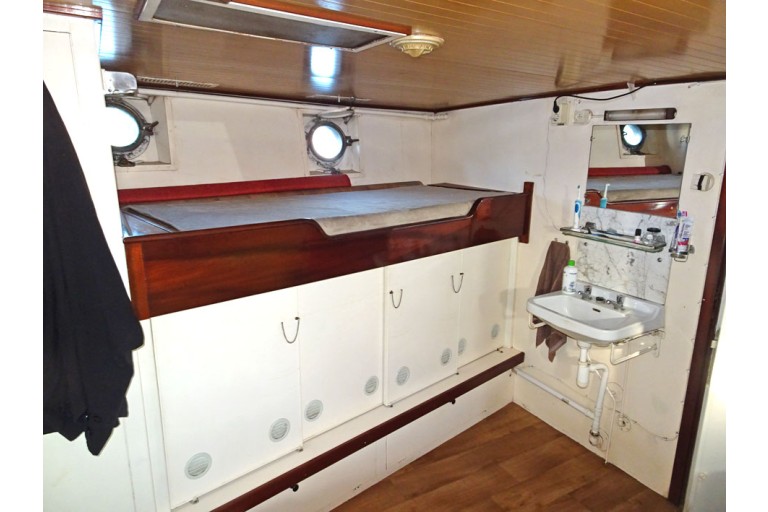 Ehemaliges Wasserstraßenbehörde / Wohnschiff 23.23, ES-TRIN- Rhein Zertifiziert