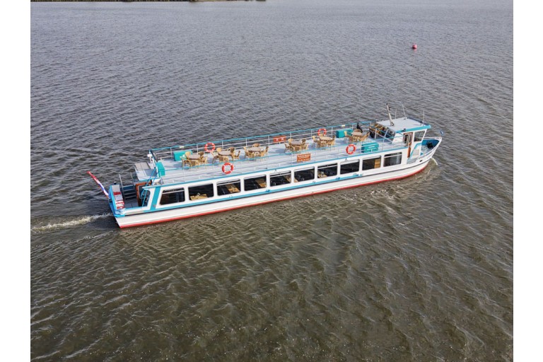 Hybride Rondvaartboot, 140 passagiers