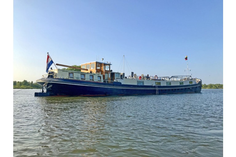 Luxe Motor 36.72, certifié ES-TRIN Rhine