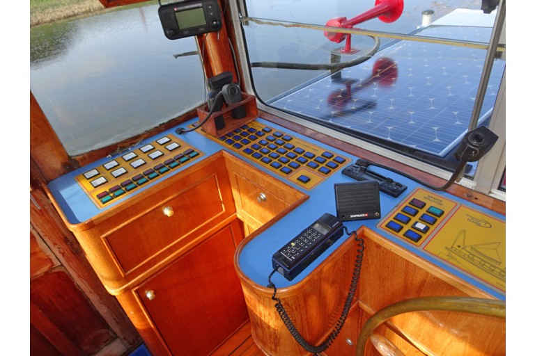 Luxe Motor 36.72, certifié ES-TRIN Rhine