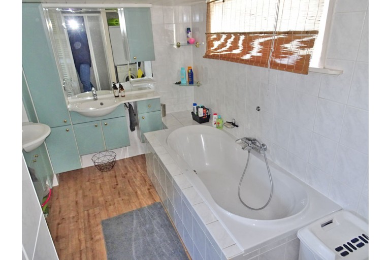 Luxe Motor 36.72, certifié ES-TRIN Rhine