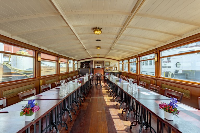 Historisches Fahrgastschiff, 100 Fahrgäste